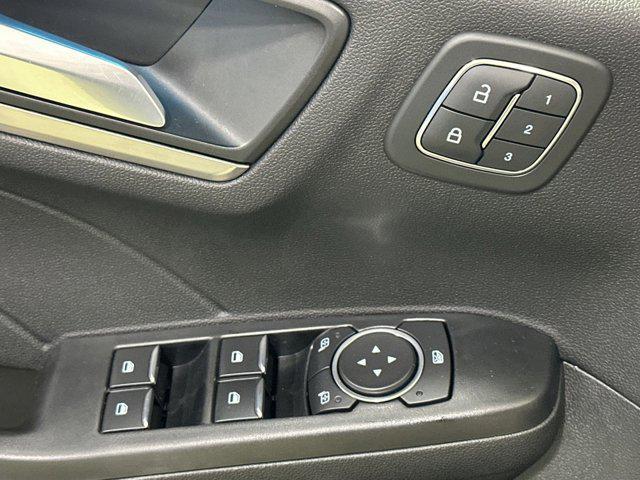 Photo of 2022 ATLAS BLUE METALLIC Ford Escape