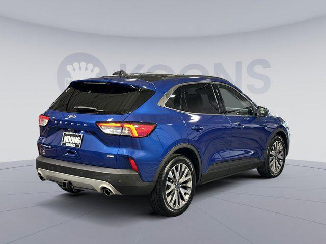 Photo of 2022 ATLAS BLUE METALLIC Ford Escape