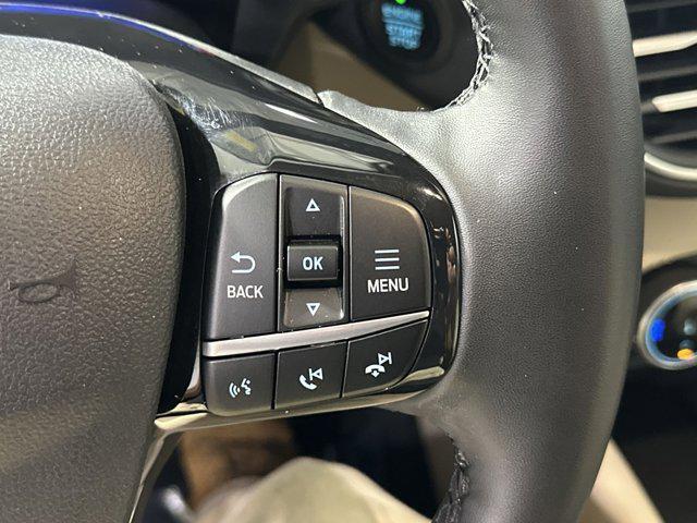 Photo of 2022 ATLAS BLUE METALLIC Ford Escape