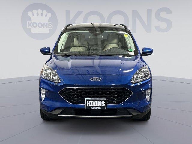 Photo of 2022 ATLAS BLUE METALLIC Ford Escape