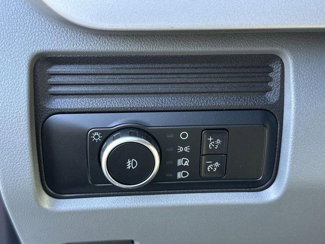 Photo of 2024 OXFORD WHITE Ford F-450