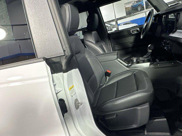 Photo of 2025 Oxford White Ford Bronco
