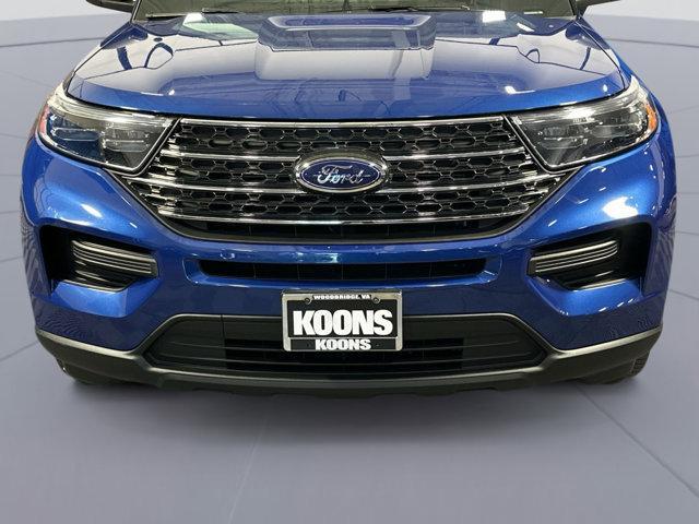 Photo of 2022 ATLAS BLUE METALLIC Ford Explorer