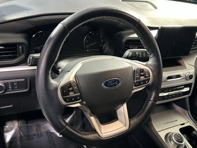 Photo of 2022 ATLAS BLUE METALLIC Ford Explorer