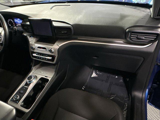 Photo of 2022 ATLAS BLUE METALLIC Ford Explorer