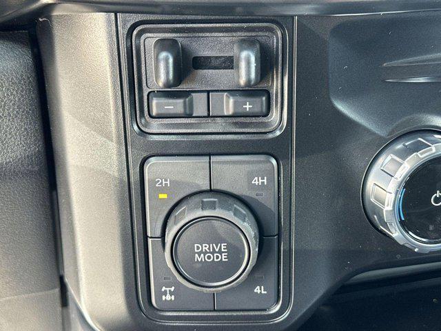 Photo of 2025 STAR WHITE Ford F-250
