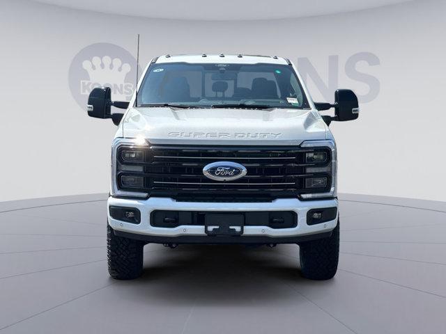 Photo of 2025 Oxford White Ford F-250