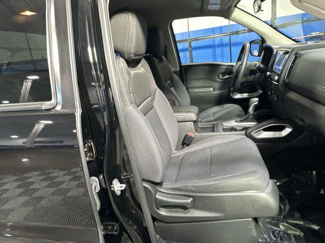 Photo of 2023 Super Black Nissan Frontier