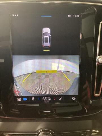 Photo of 2023 Silver Dawn Metallic Volvo XC40