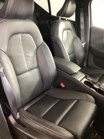 Photo of 2023 Silver Dawn Metallic Volvo XC40