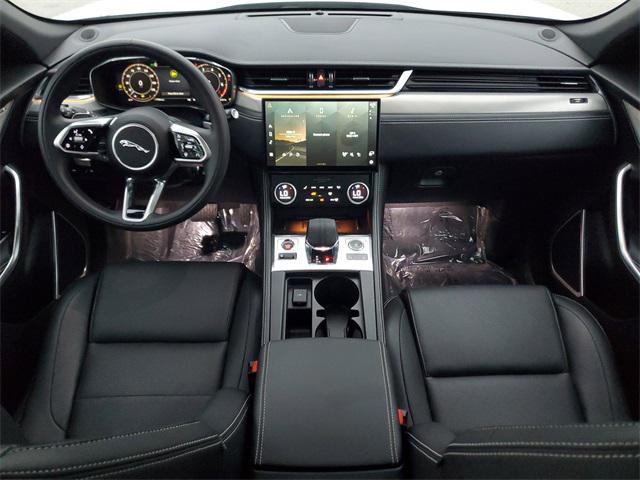 Photo of 2025 White Jaguar F-PACE