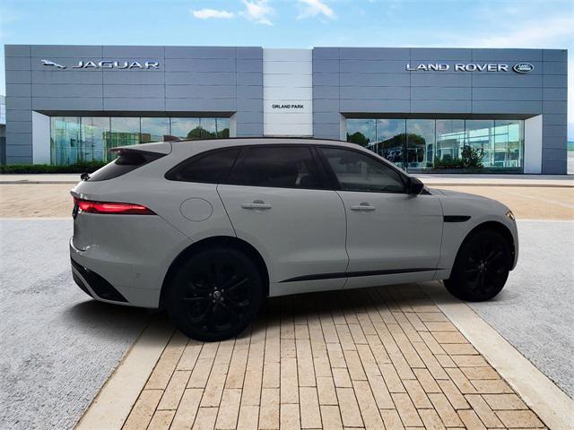 Photo of 2025 Fuji White Jaguar F-PACE