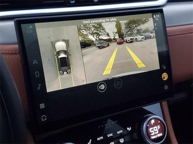 Photo of 2025 Fuji White Jaguar F-PACE