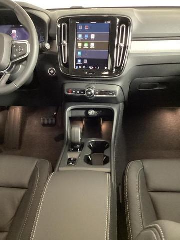 Photo of 2025 Crystal White Pearl Volvo XC40