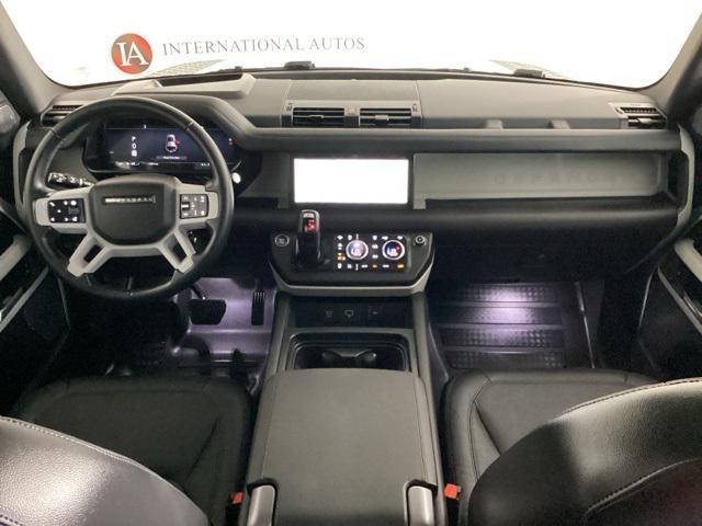Photo of 2024 Fuji White Land Rover Defender