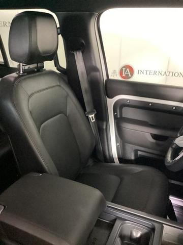 Photo of 2024 Fuji White Land Rover Defender