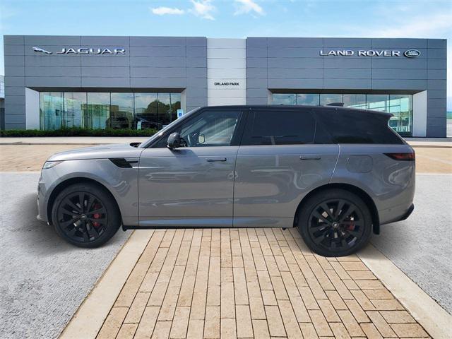 Photo of 2025 Eiger Grey Metallic Land Rover Range Rover Sport