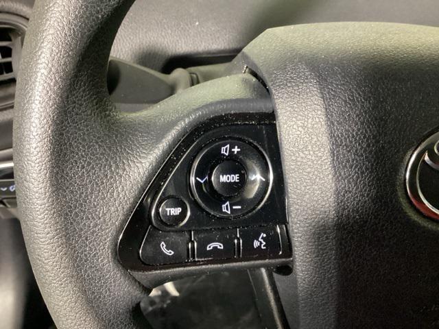 Photo of 2021 Super White Toyota Prius
