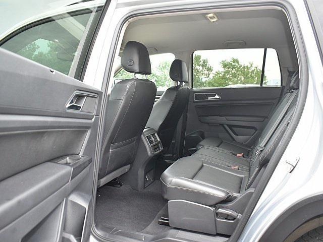 Photo of 2019 Reflex Silver Metallic Volkswagen Atlas