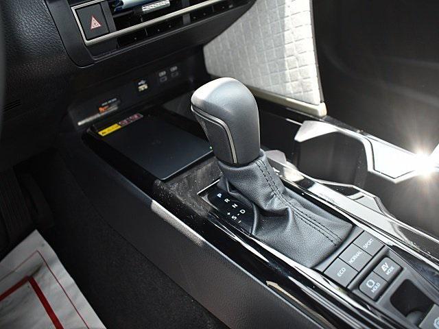 Photo of 2025 Midnight Black Metallic Toyota Camry