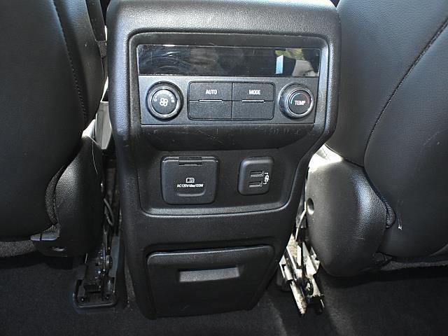 Photo of 2019 White Frost Tricoat GMC Acadia