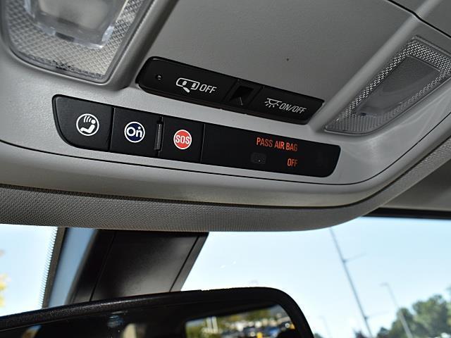 Photo of 2019 White Frost Tricoat GMC Acadia