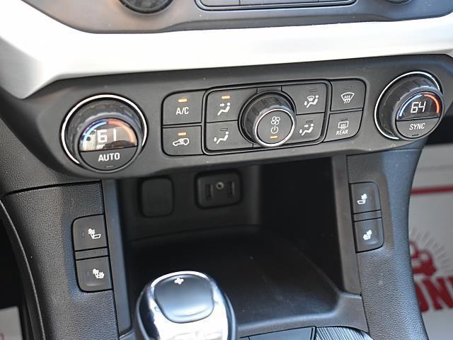 Photo of 2019 White Frost Tricoat GMC Acadia