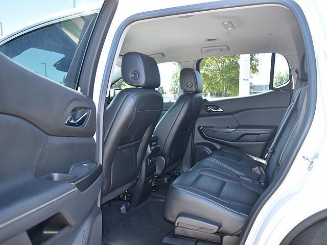 Photo of 2019 White Frost Tricoat GMC Acadia