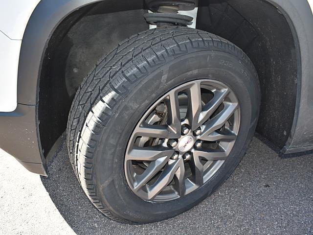 Photo of 2019 White Frost Tricoat GMC Acadia