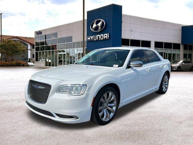 2019 Chrysler 300