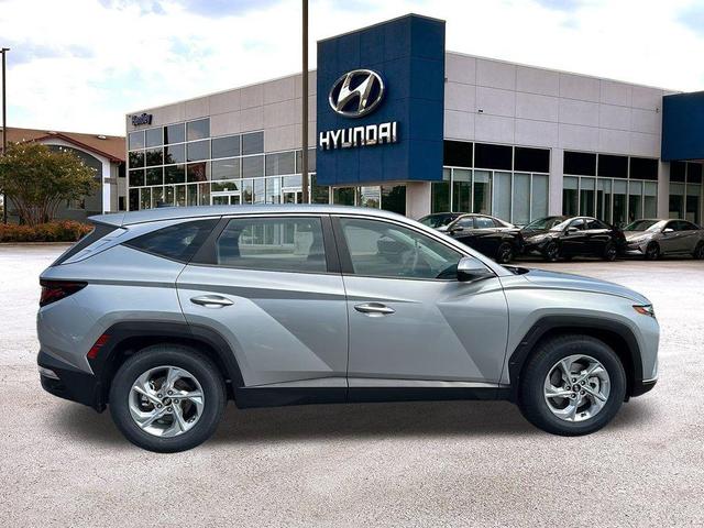 Photo of 2022 Shimmering Silver Hyundai TUCSON