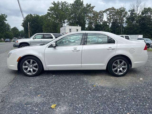 Photo of 2010 White Mercury Milan