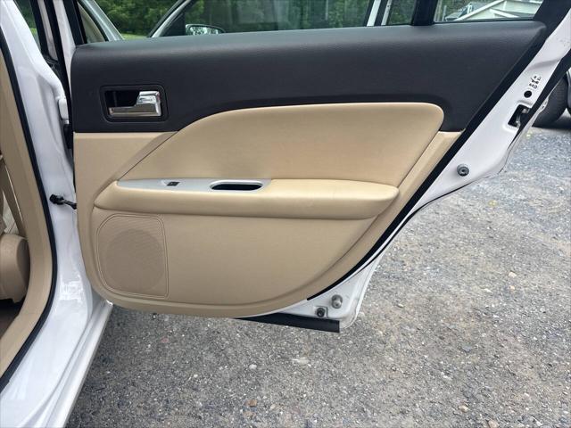Photo of 2010 White Mercury Milan