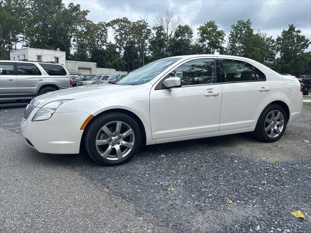 Photo of 2010 White Mercury Milan