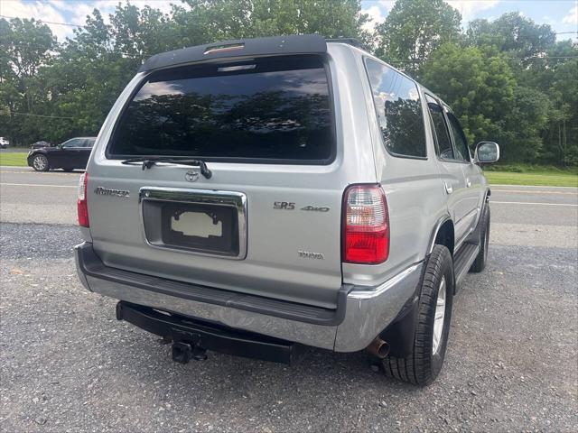 Photo of 2002 Silver Toyota 4Runner