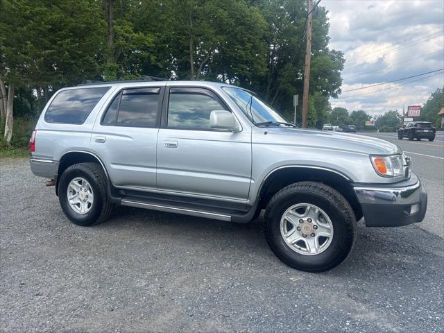 Photo of 2002 Silver Toyota 4Runner