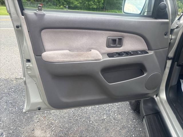 Photo of 2002 Silver Toyota 4Runner