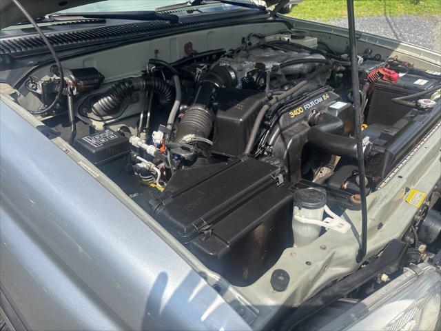 Photo of 2002 Silver Toyota 4Runner
