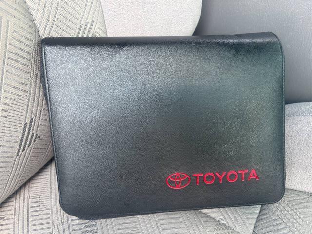Photo of 2002 Silver Toyota 4Runner