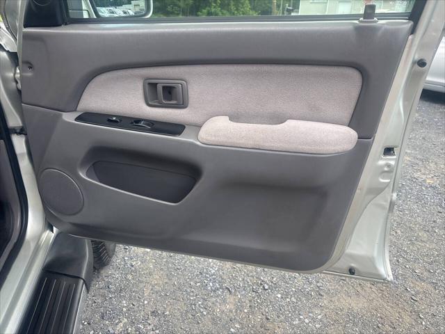 Photo of 2002 Silver Toyota 4Runner