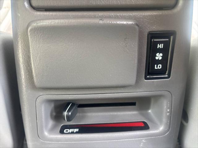 Photo of 2002 Silver Toyota 4Runner
