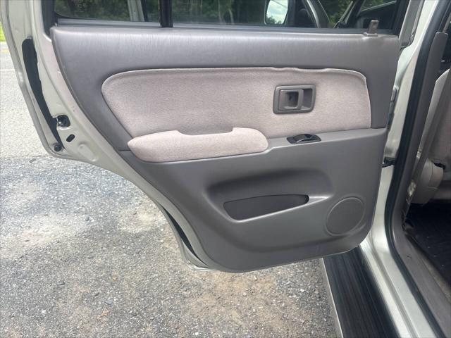 Photo of 2002 Silver Toyota 4Runner