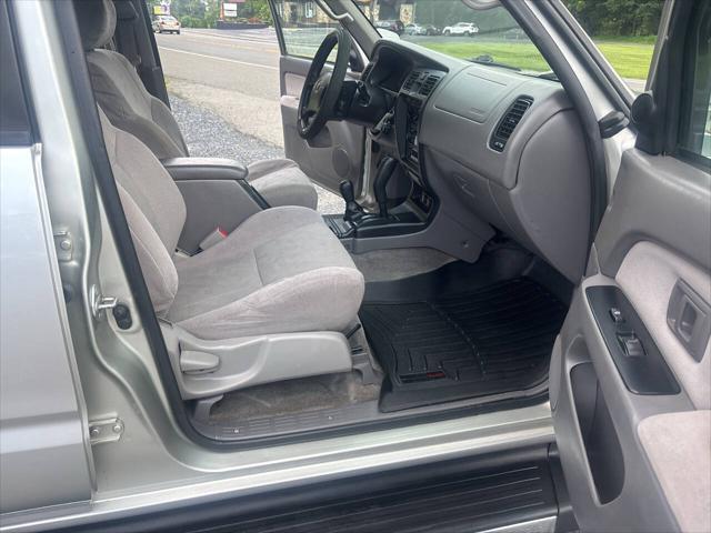 Photo of 2002 Silver Toyota 4Runner