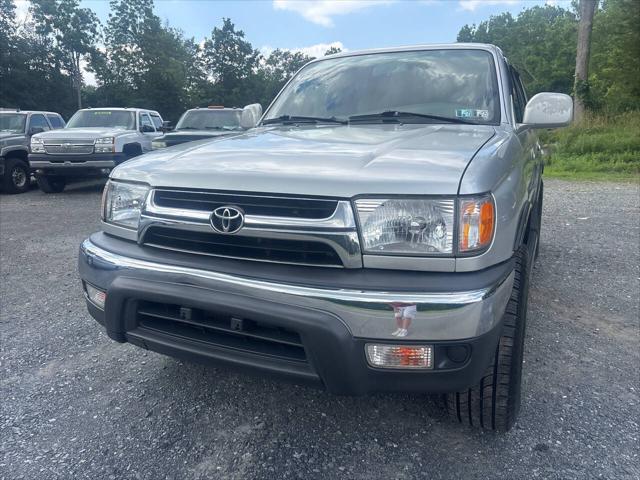 Photo of 2002 Silver Toyota 4Runner