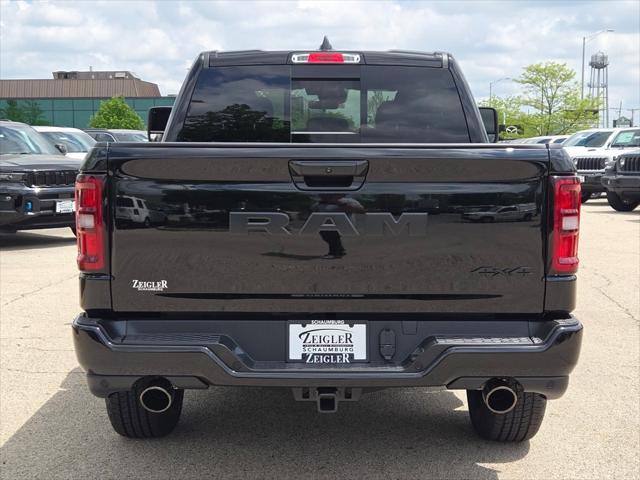 Photo of 2025 Diamond Black Crystal Pearlcoat RAM 1500