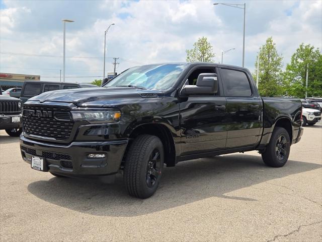 Photo of 2025 Diamond Black Crystal Pearlcoat RAM 1500