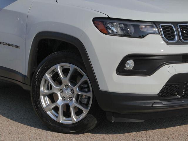Photo of 2024 Bright White Clearcoat Jeep Compass