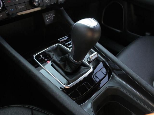 Photo of 2024 Bright White Clearcoat Jeep Compass