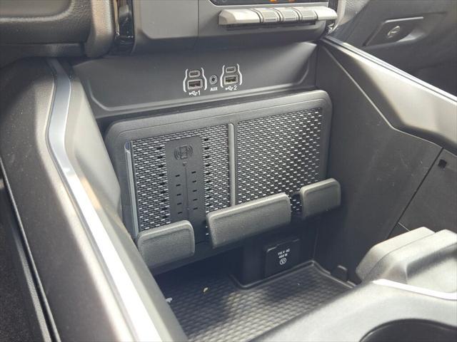 Photo of 2025 Bright White Clearcoat RAM 1500
