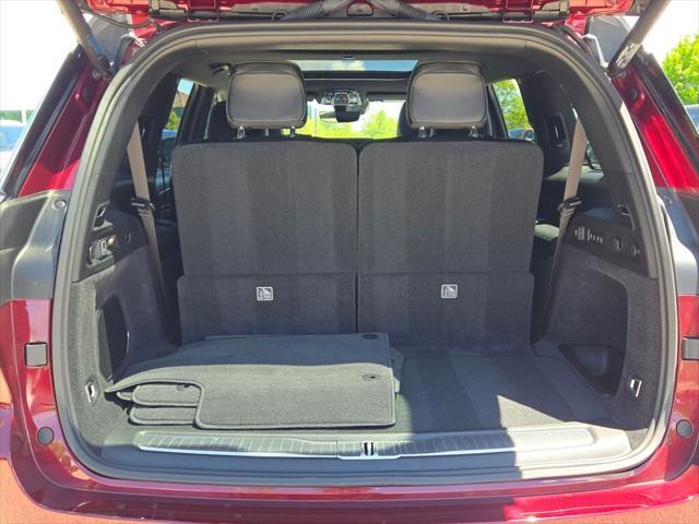 Photo of 2024 Velvet Red Pearlcoat Jeep Grand Cherokee L